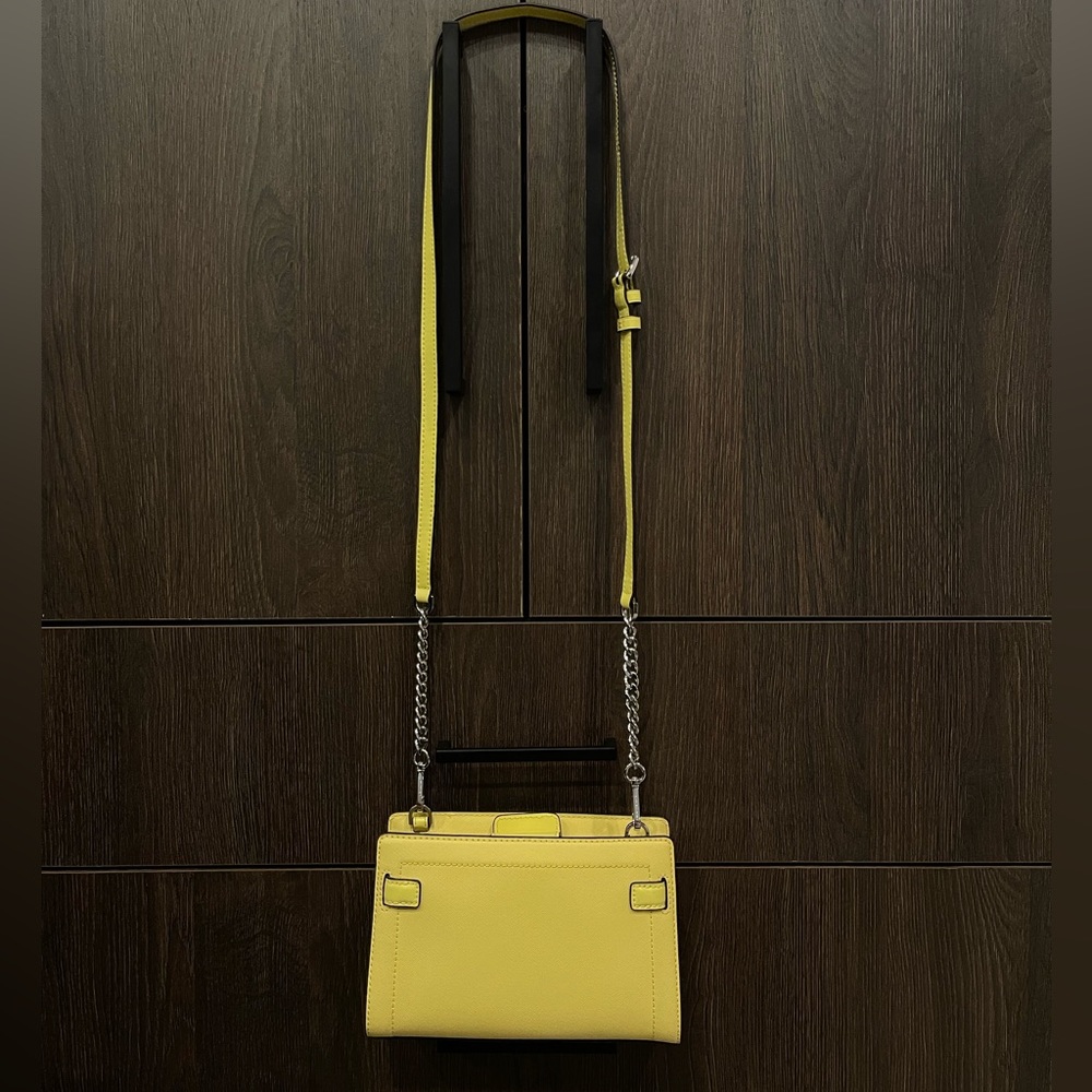 NWT Michael Kors Rayne Crossbody in Sunshine - Picture 3 of 5